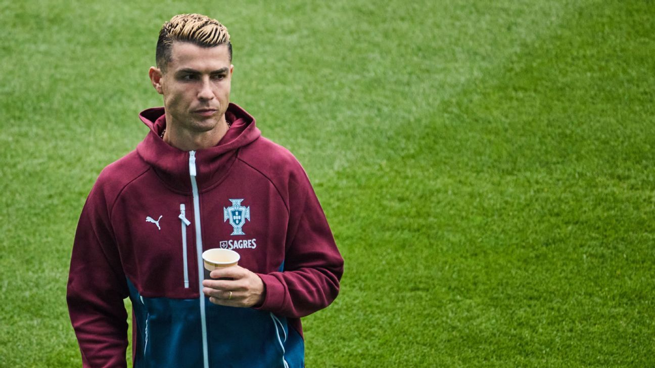 Portugal coach set to bench Ronaldo again: I make the decisions