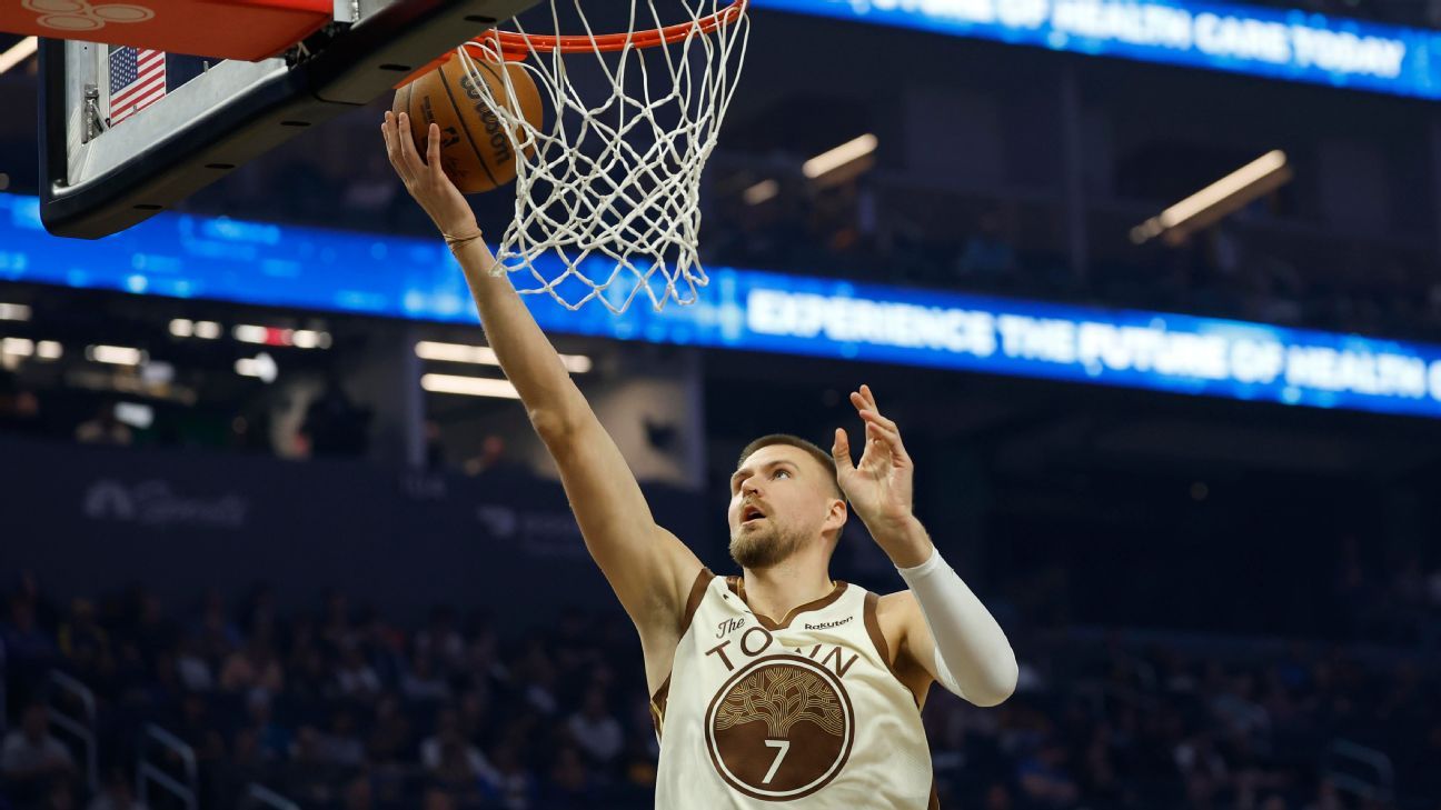 Warriors' Porzingis out indefinitely but will remain around team