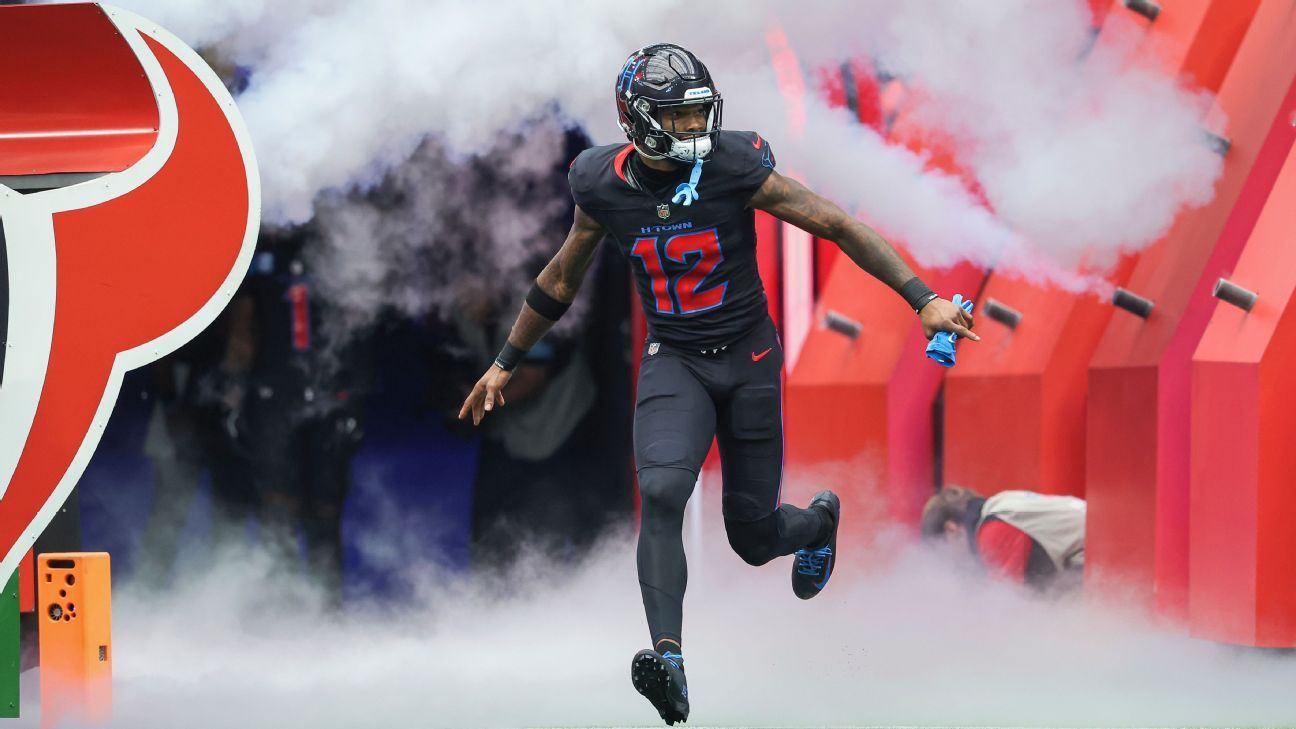 Winless Texans get top WR Collins back after 2-game absence