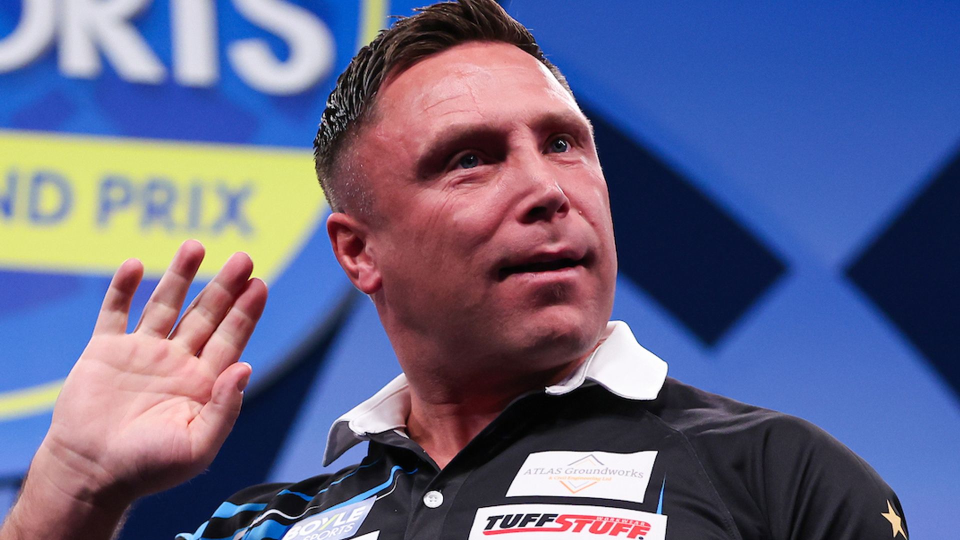 World Grand Prix Darts LIVE! Aspinall pulls key set back against Price