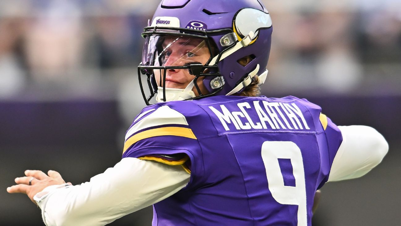 Giants trade for Vikings QB McCarthy, but say Winston remains QB1