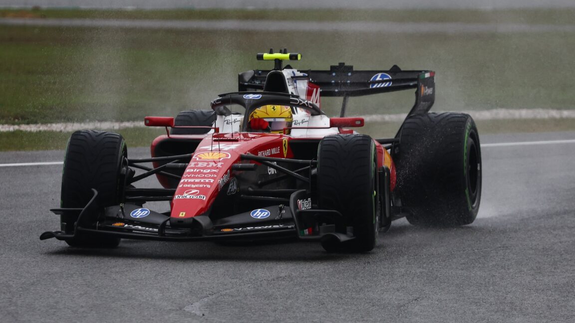 F1 in Bahrain... in Malaysia: The race needed a software update to start