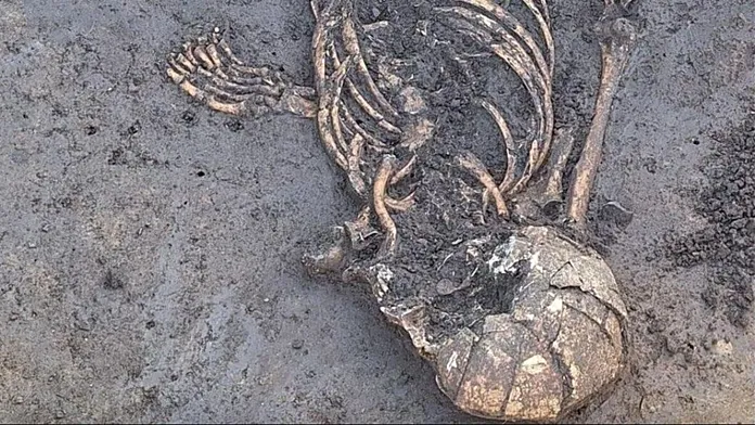 Hidden for 7,000 years: the enigmatic skeleton from Großköllnbach