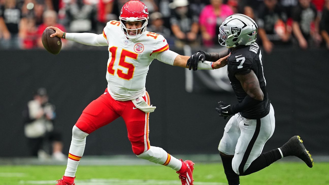 Follow live: Chuba Hubbard scores second TD as Panthers pile on