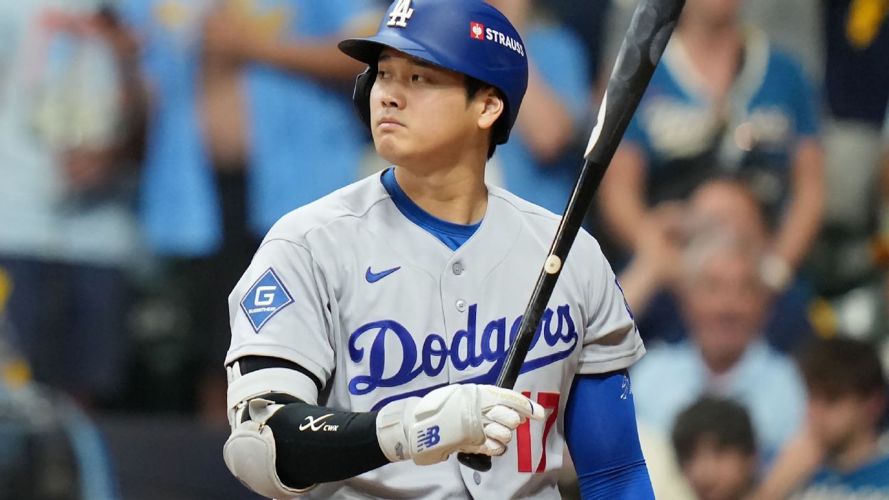 Ohtani has 'great conversation' with Roberts, will be in Dodgers' Game 3 lineup